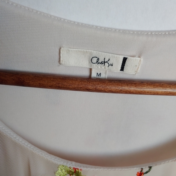 Cleo Kai Floral mesh blouse - Picture 3 of 4